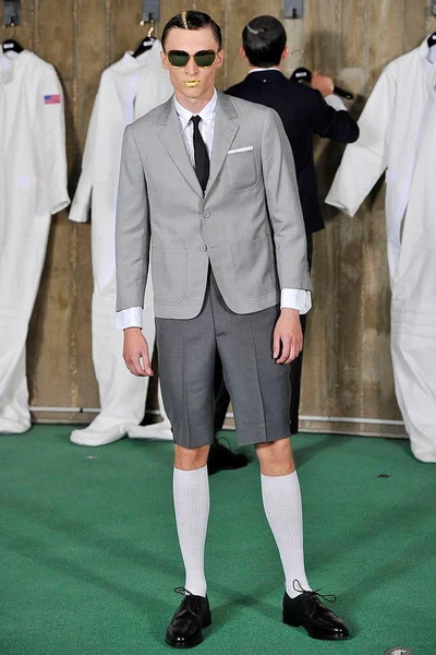Look 2